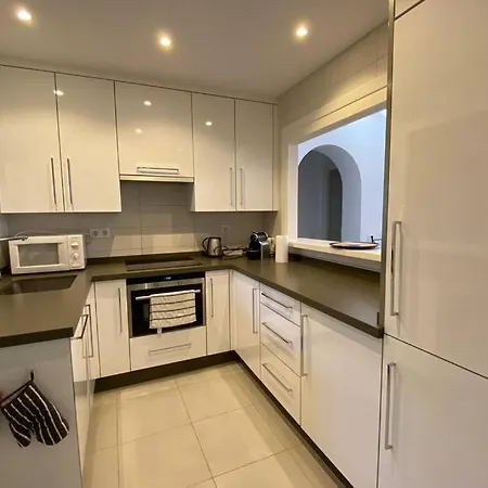 Alcazaba 901 דירה אסטפונה